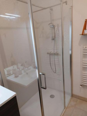 Studio neuf à louer à Dinard 3 nuits minimum